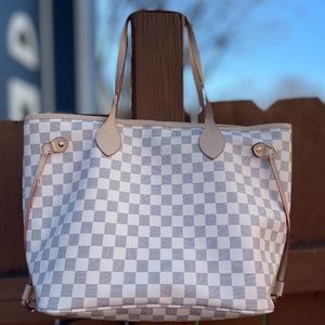 Pink Lily Timeless Style Checkered bag